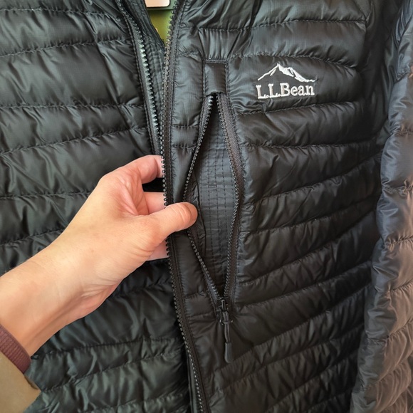 NWT LL Bean Ultralight 850 Down Black Puffer Jacket | XL - Picture 7 of 8